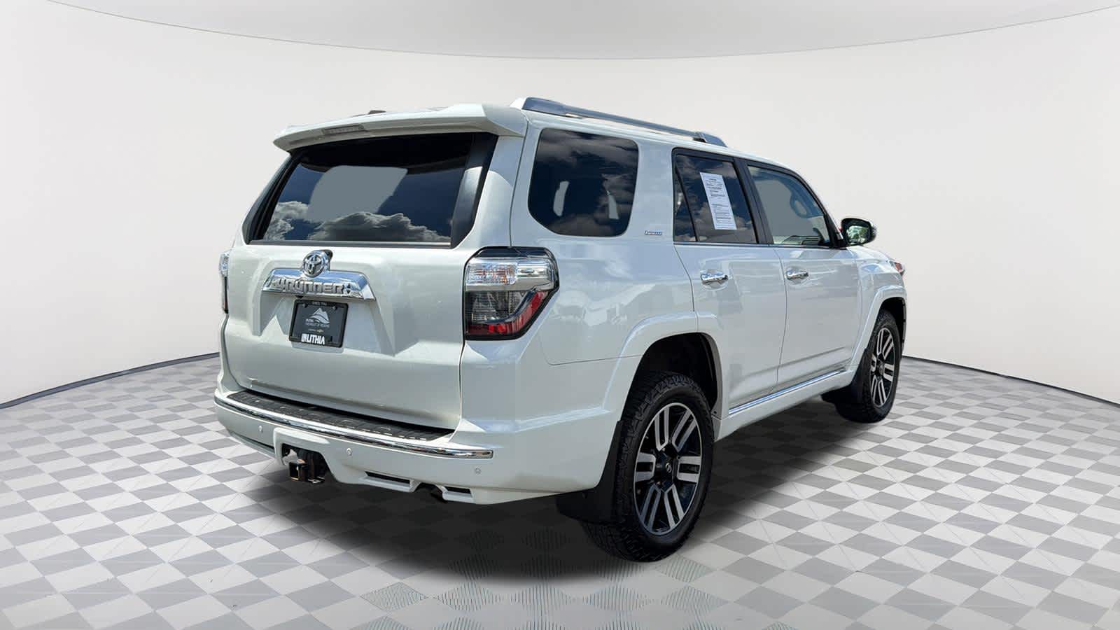 Thumbnail: 2021 Toyota 4Runner - 5