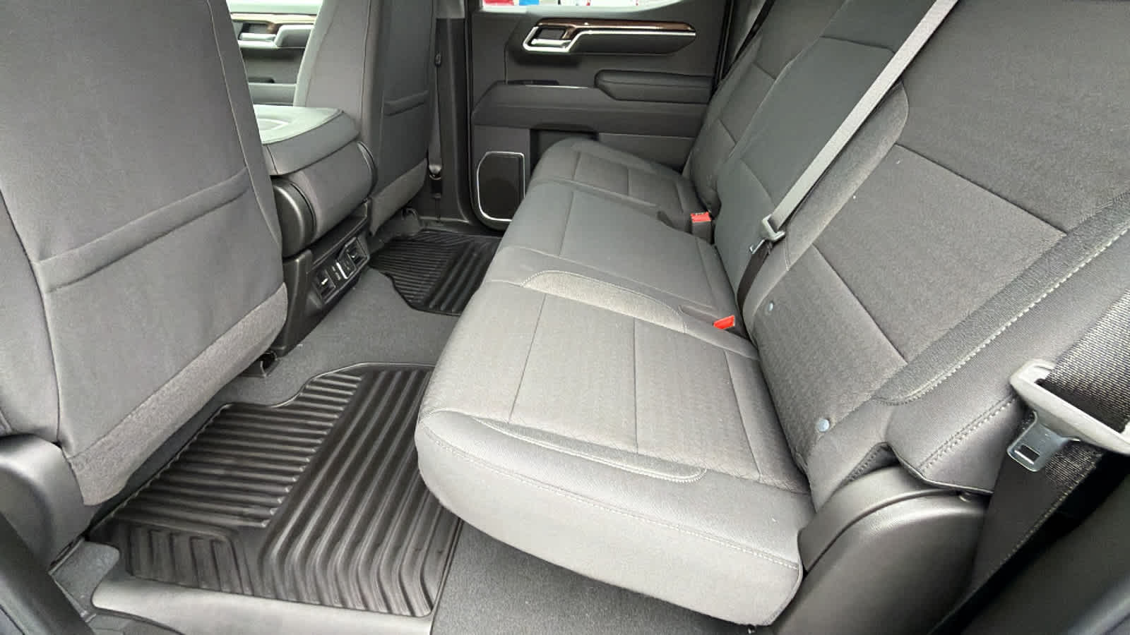 Thumbnail: 2026 Chevrolet Silverado 1500 - 24