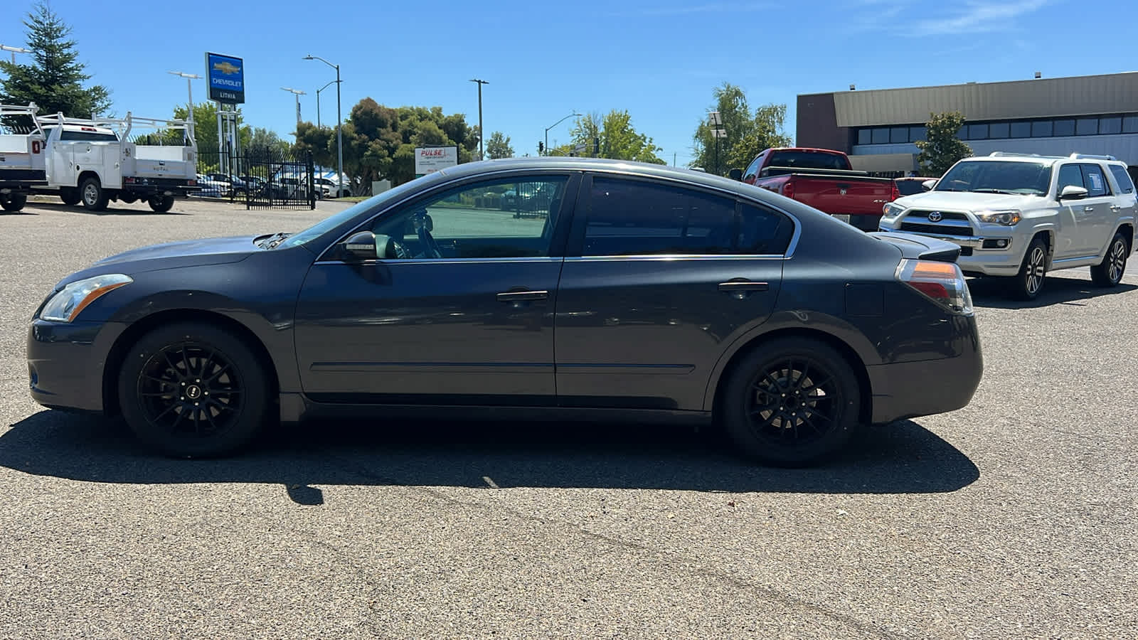 Thumbnail: 2011 Nissan Altima - 8