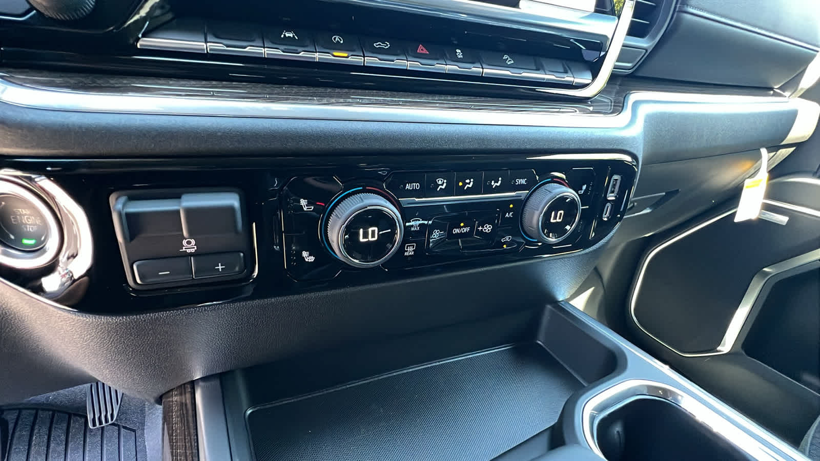 Thumbnail: 2026 Chevrolet Silverado 1500 - 14