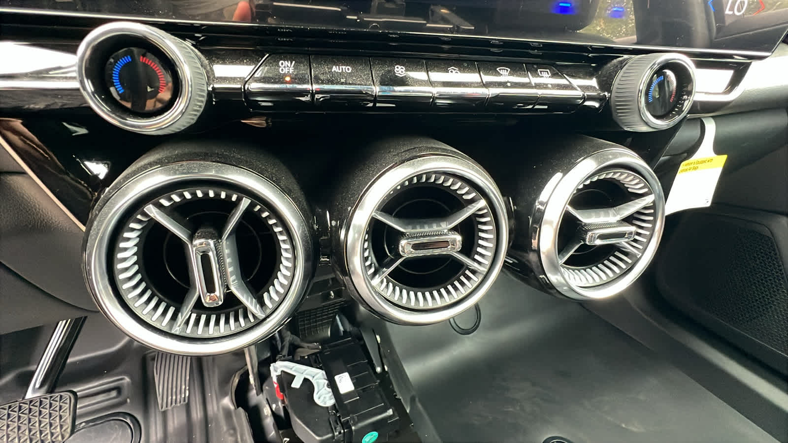 Thumbnail: 2024 Chevrolet Blazer EV - 14