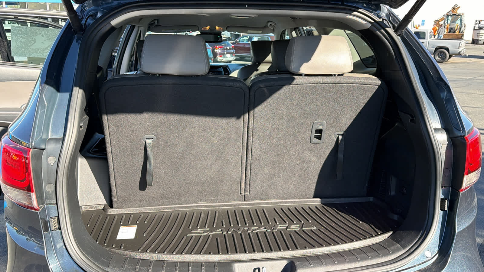 Thumbnail: 2017 Hyundai Santa Fe - 27