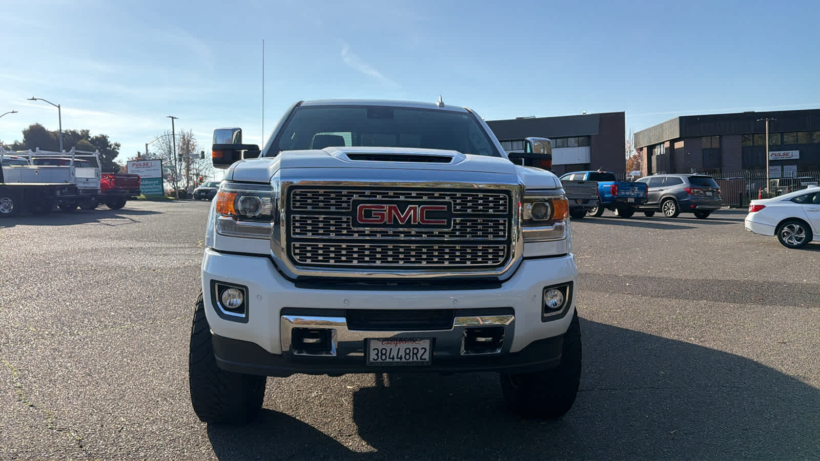 2019 Gmc Sierra 2500 HD Denali photo 2