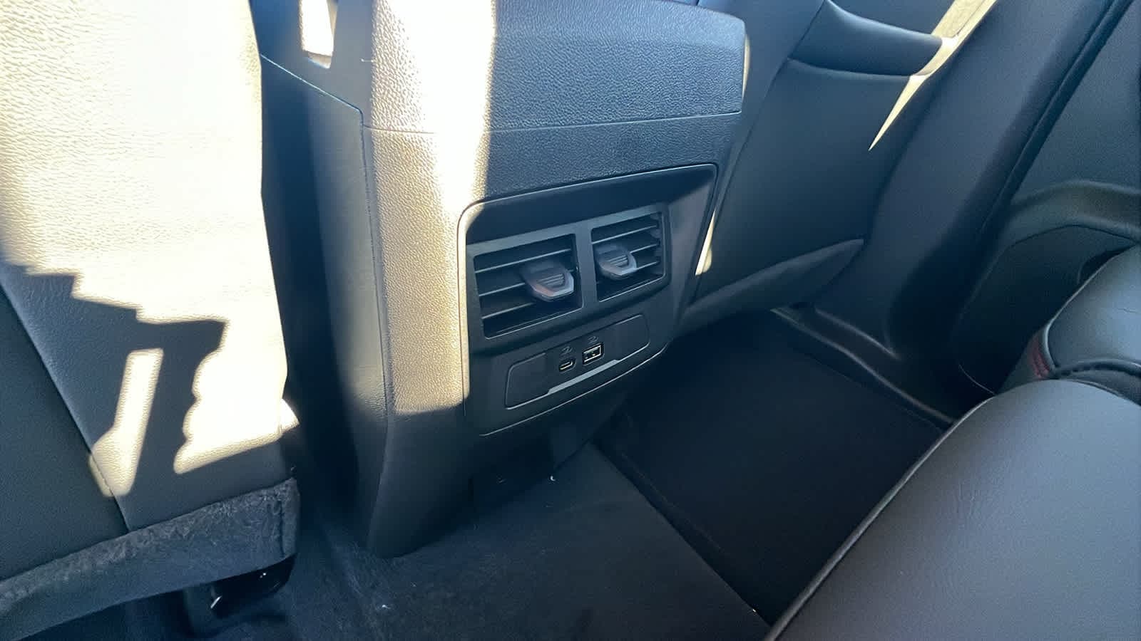 Thumbnail: 2026 Chevrolet Colorado - 25