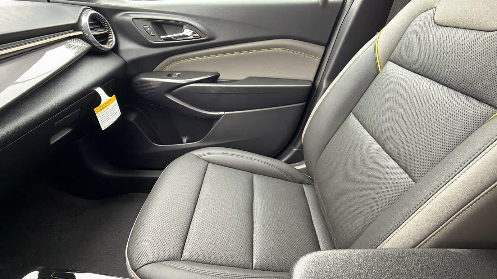 Thumbnail: 2026 Chevrolet Trax - 12