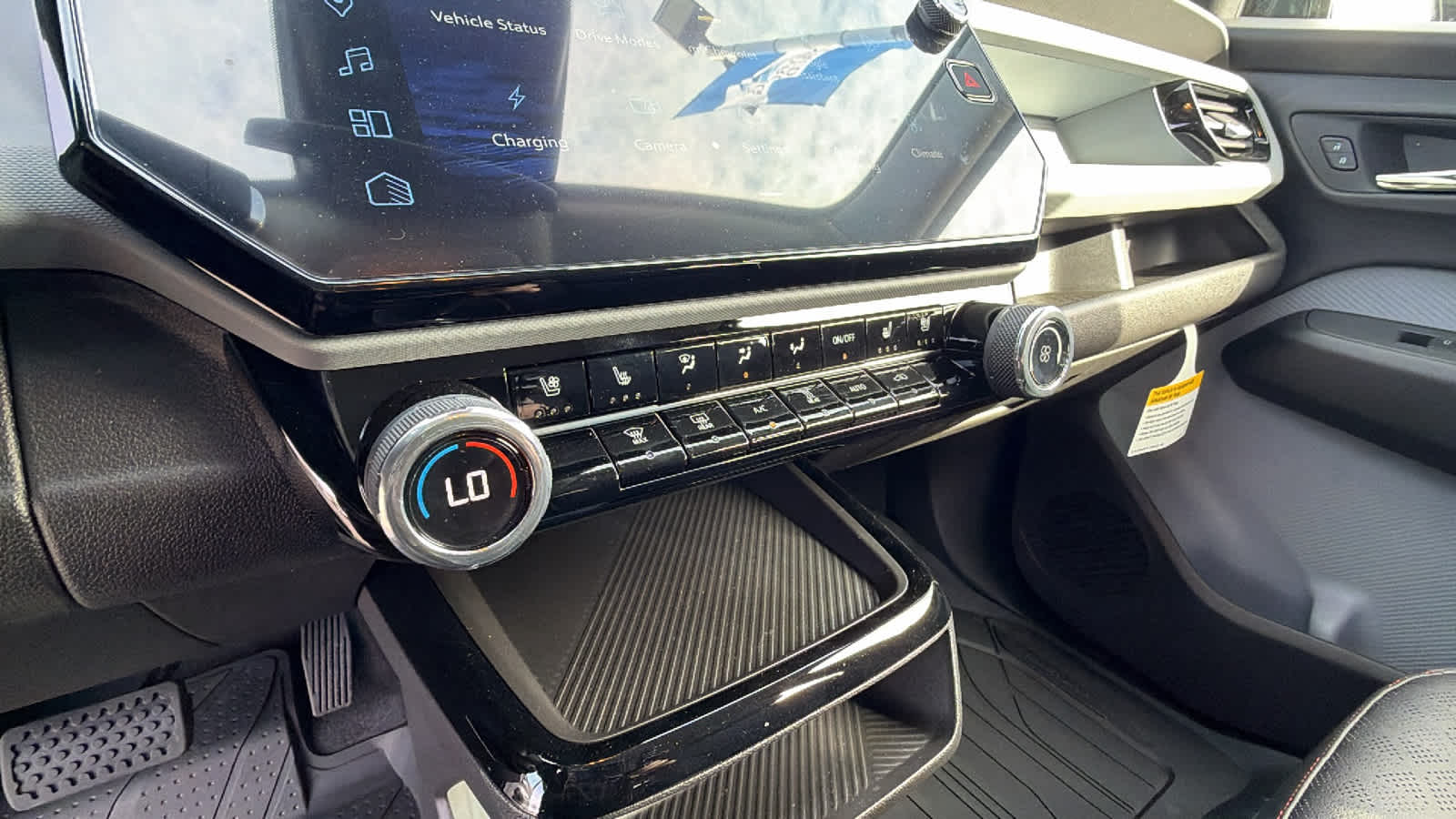 Thumbnail: 2027 Chevrolet Bolt EV - 14