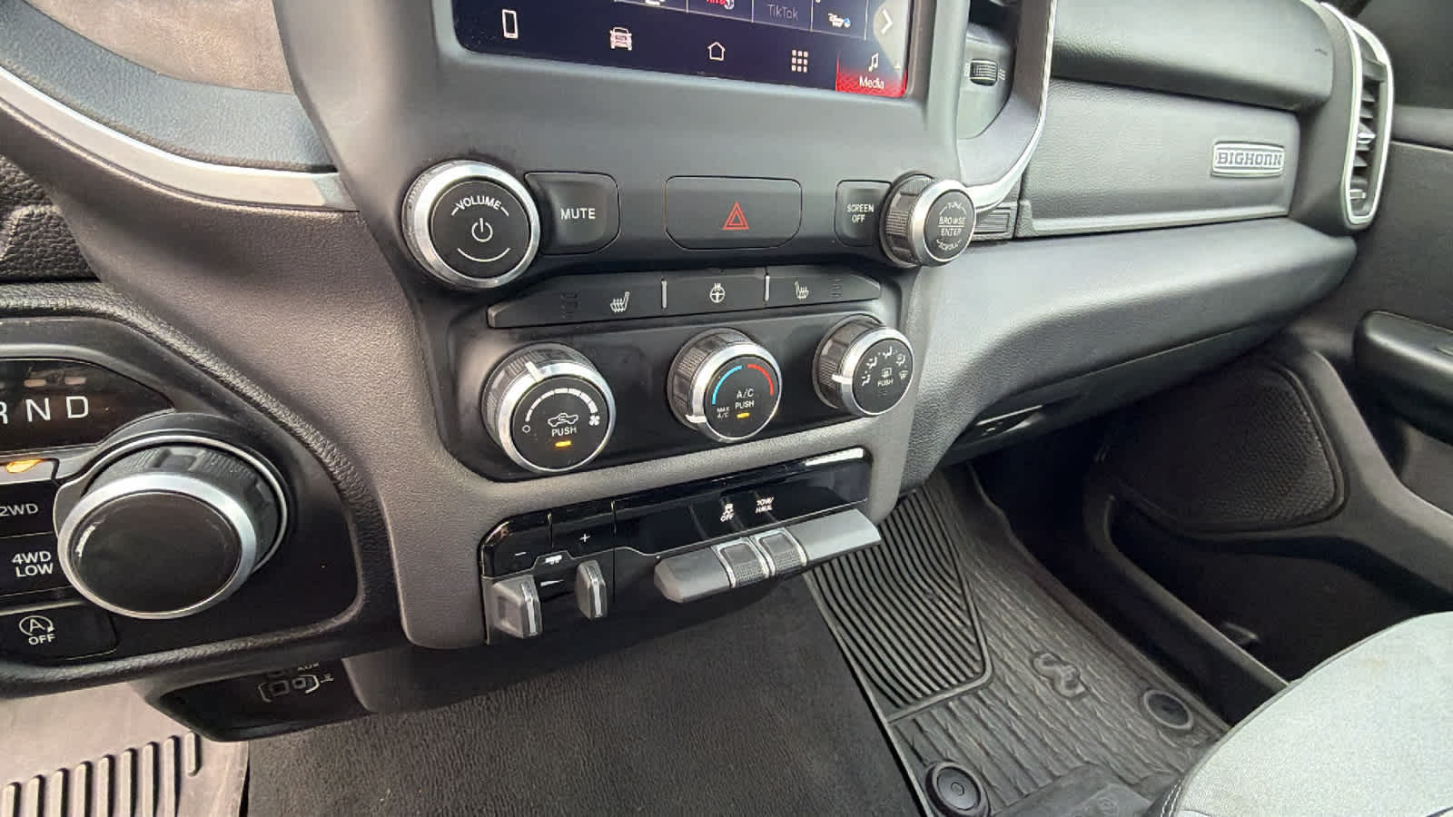 Thumbnail: 2023 RAM 1500 - 14