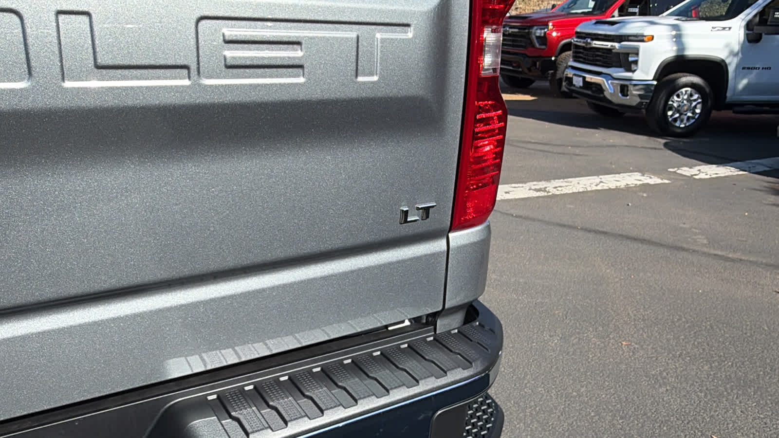 Thumbnail: 2026 Chevrolet Silverado 1500 - 28