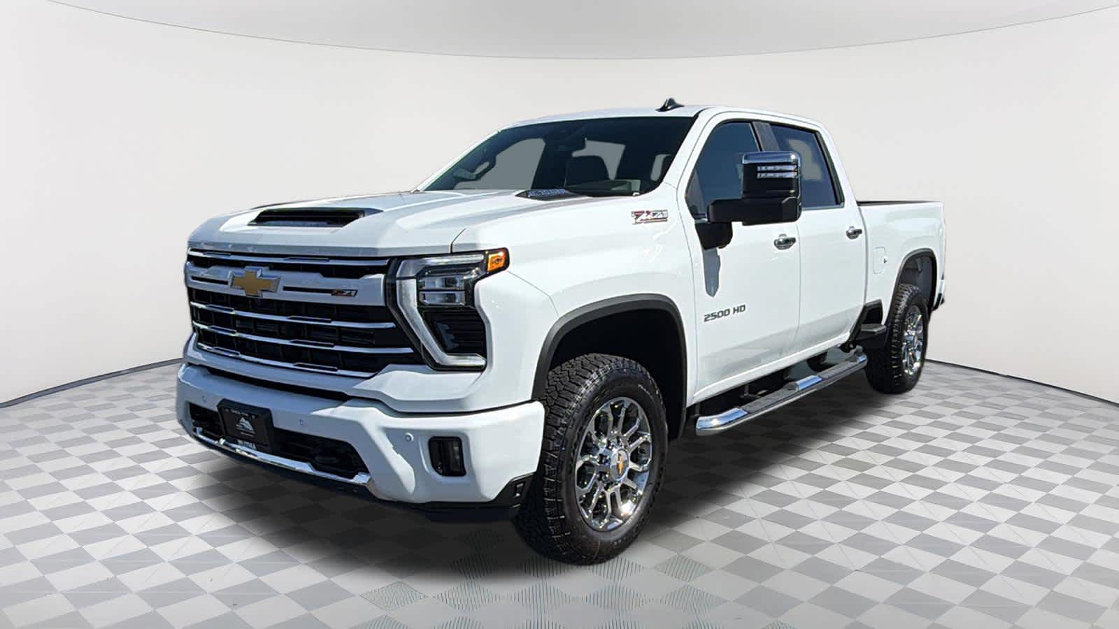2026 Chevrolet Silverado HD LT 4WD Crew Cab Standard Box's photo