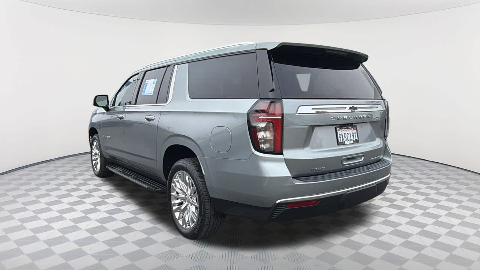 Thumbnail: 2024 Chevrolet Suburban - 7