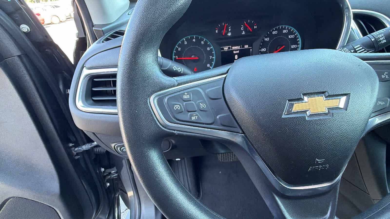 Thumbnail: 2018 Chevrolet Equinox - 19