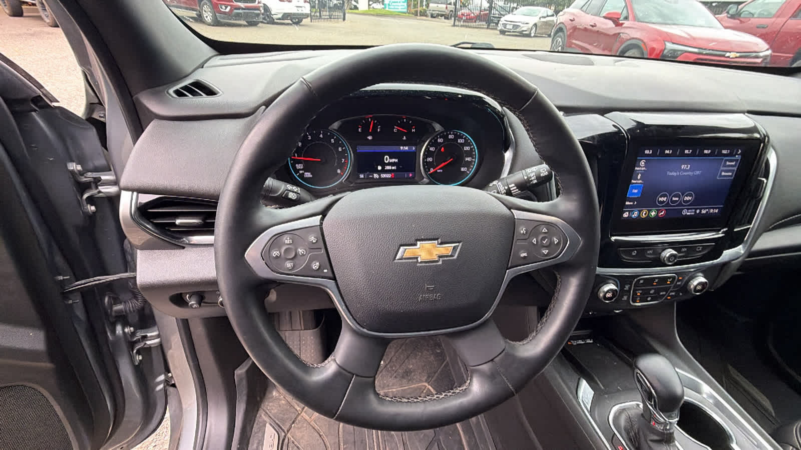 Thumbnail: 2023 Chevrolet Traverse - 15