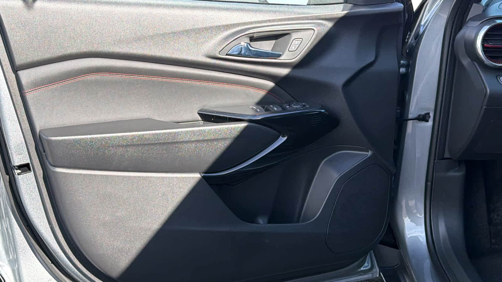 Thumbnail: 2026 Chevrolet Trax - 23