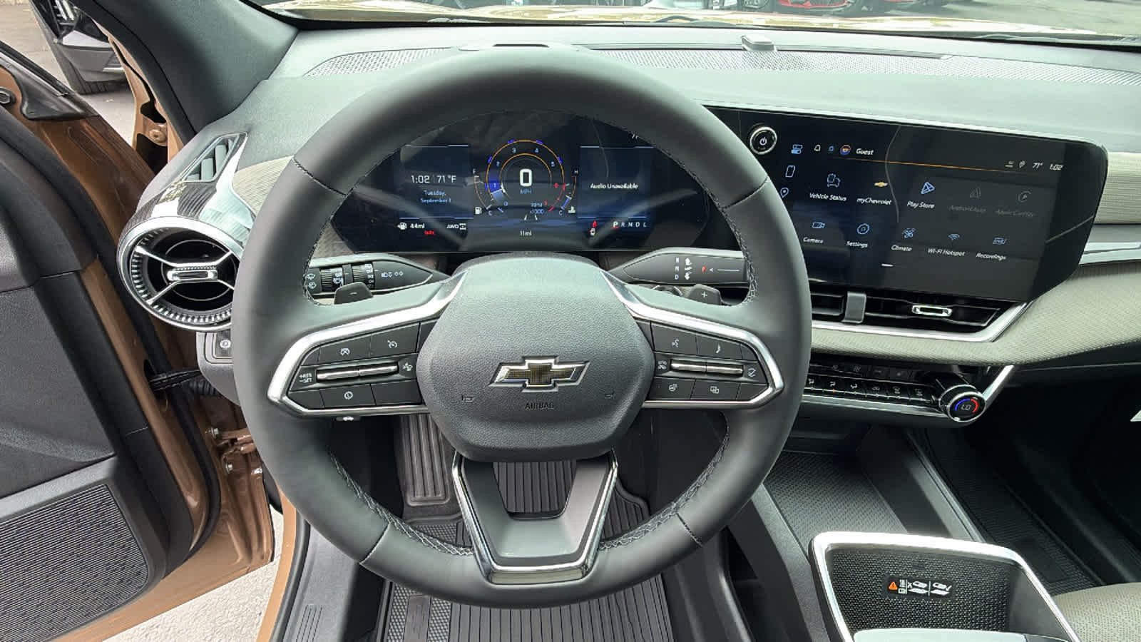 2027 Chevrolet Equinox LT - Photo 18