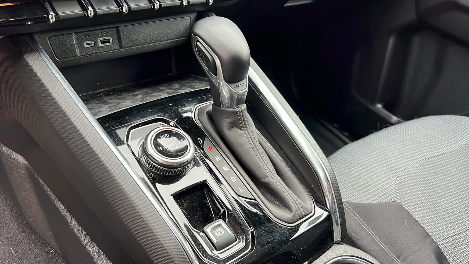 Thumbnail: 2024 GMC Canyon - 12