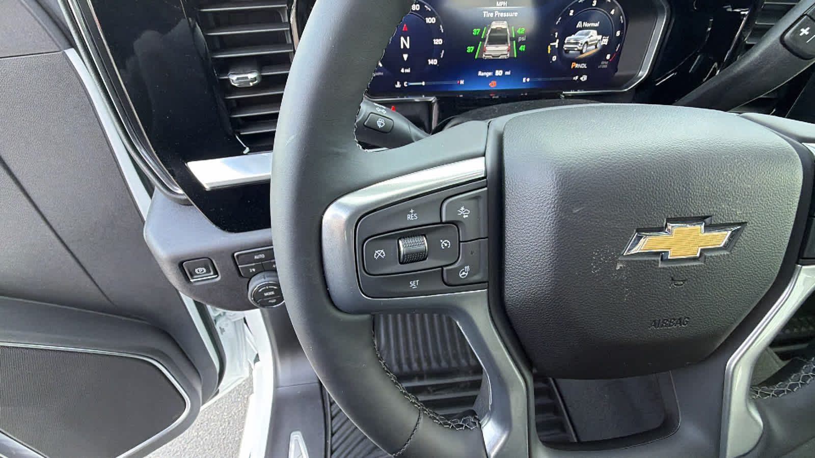 Thumbnail: 2026 Chevrolet Silverado 1500 - 19