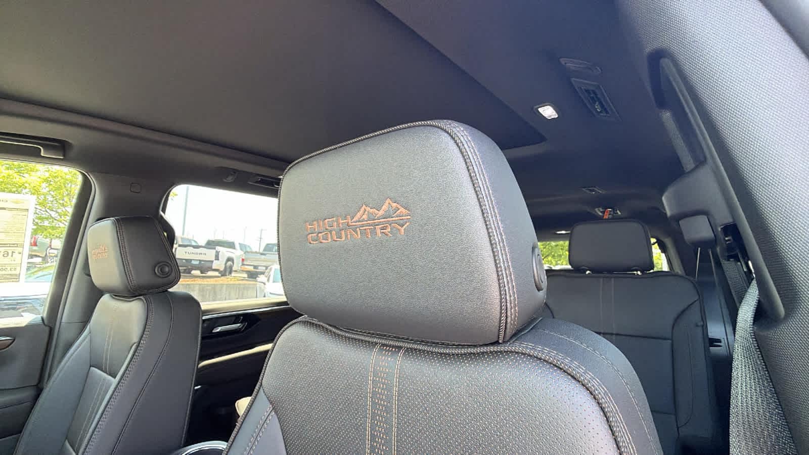 2026 Chevrolet Suburban High Country - Photo 11
