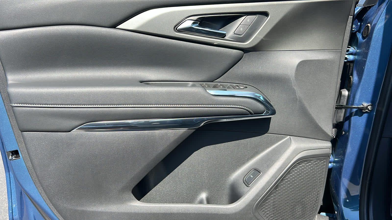2025 Chevrolet Traverse LT 23