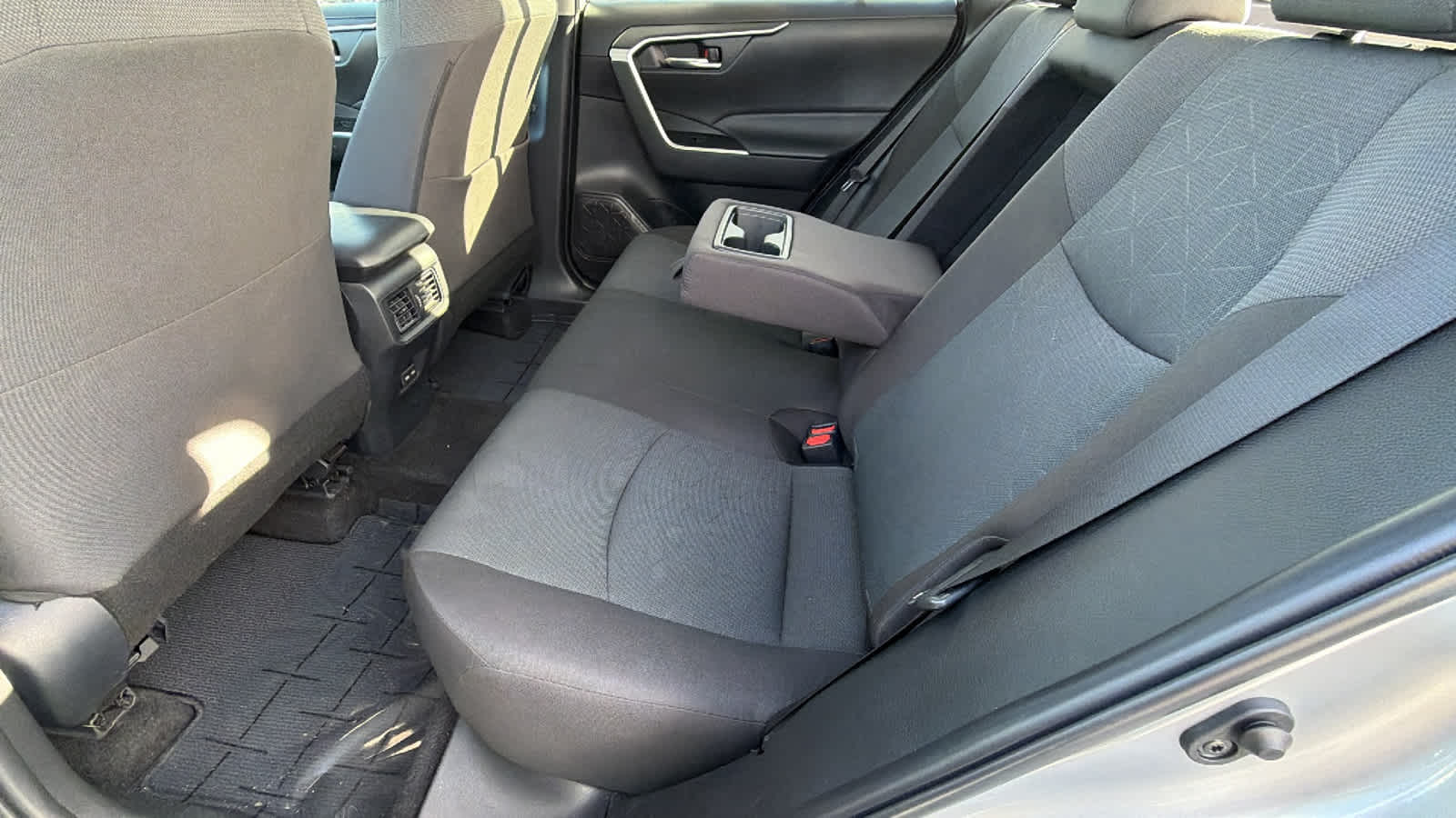 Thumbnail: 2024 Toyota RAV4 - 24