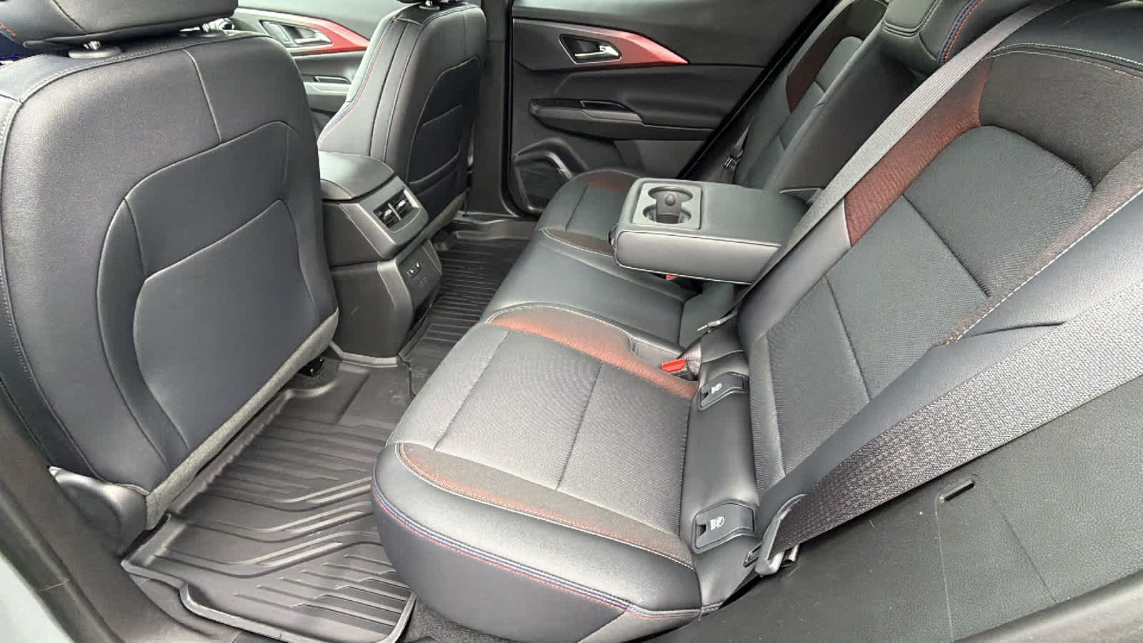 Thumbnail: 2026 Chevrolet Equinox - 24