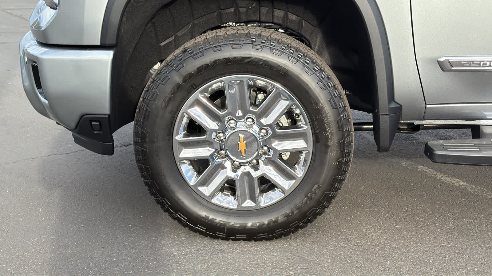 Thumbnail: 2026 Chevrolet Silverado 2500 - 9