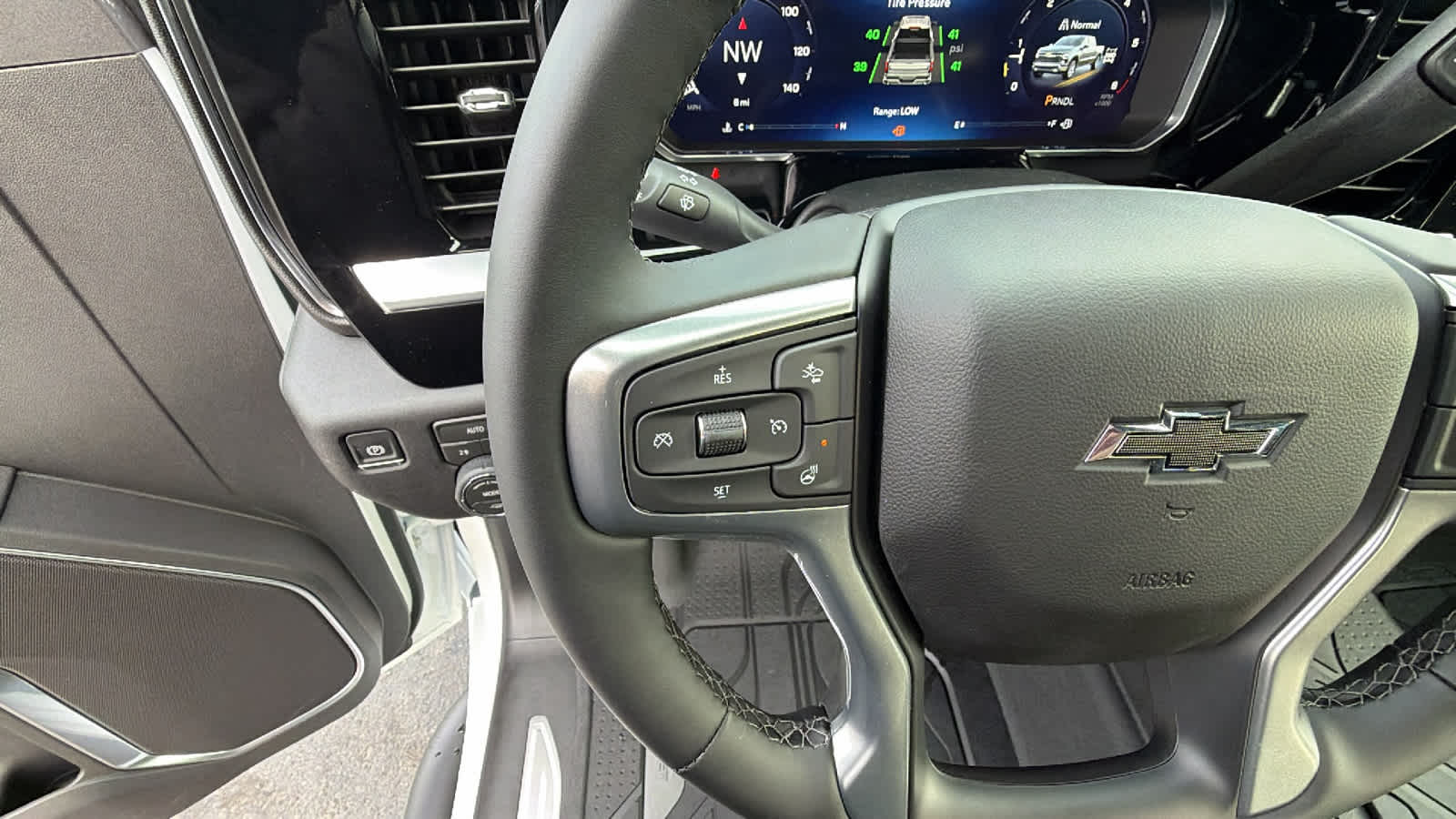 Thumbnail: 2026 Chevrolet Silverado 1500 - 19
