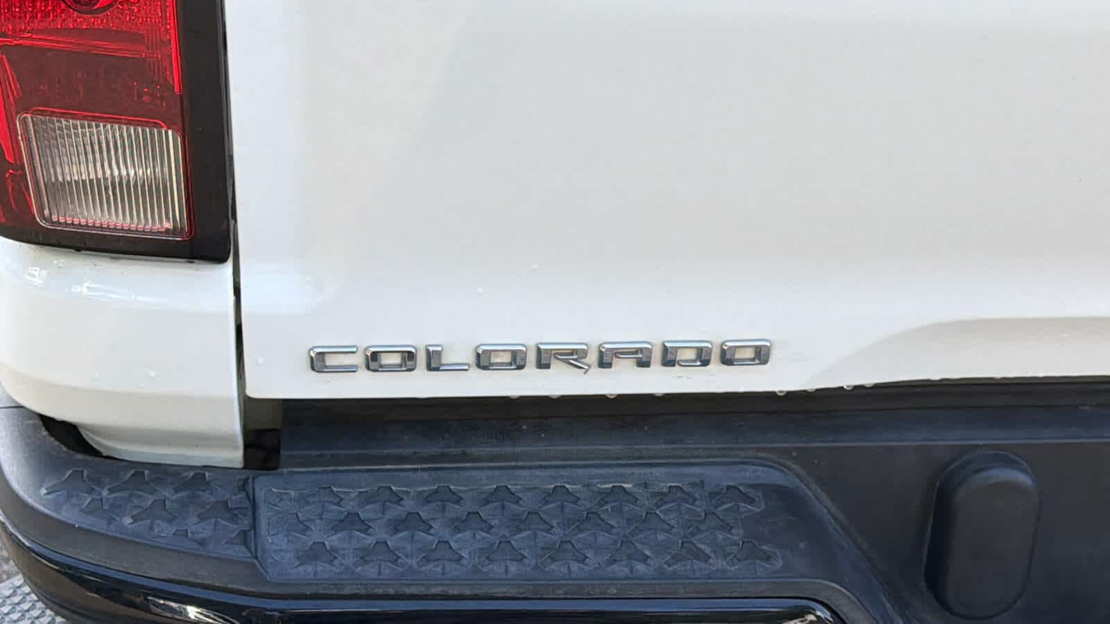 Thumbnail: 2023 Chevrolet Colorado - 19