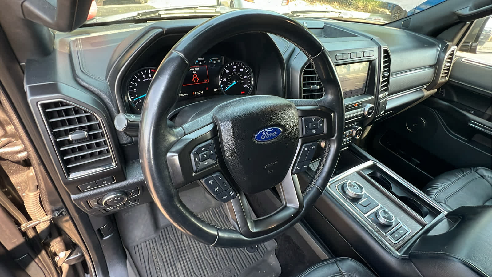 Thumbnail: 2018 Ford Expedition - 10