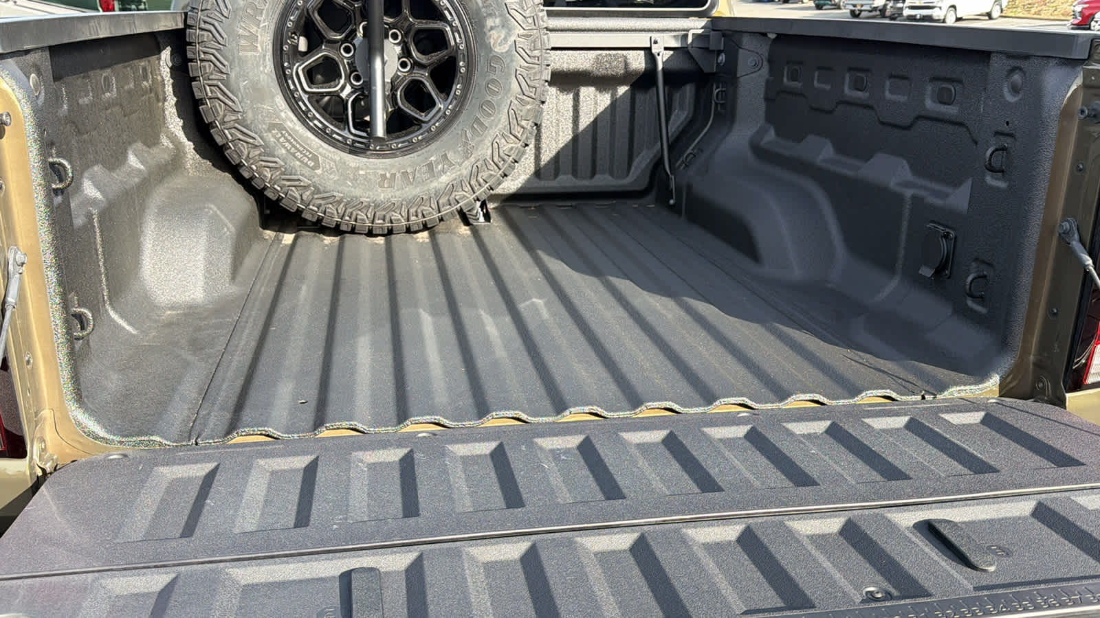 Thumbnail: 2025 Chevrolet Colorado - 27