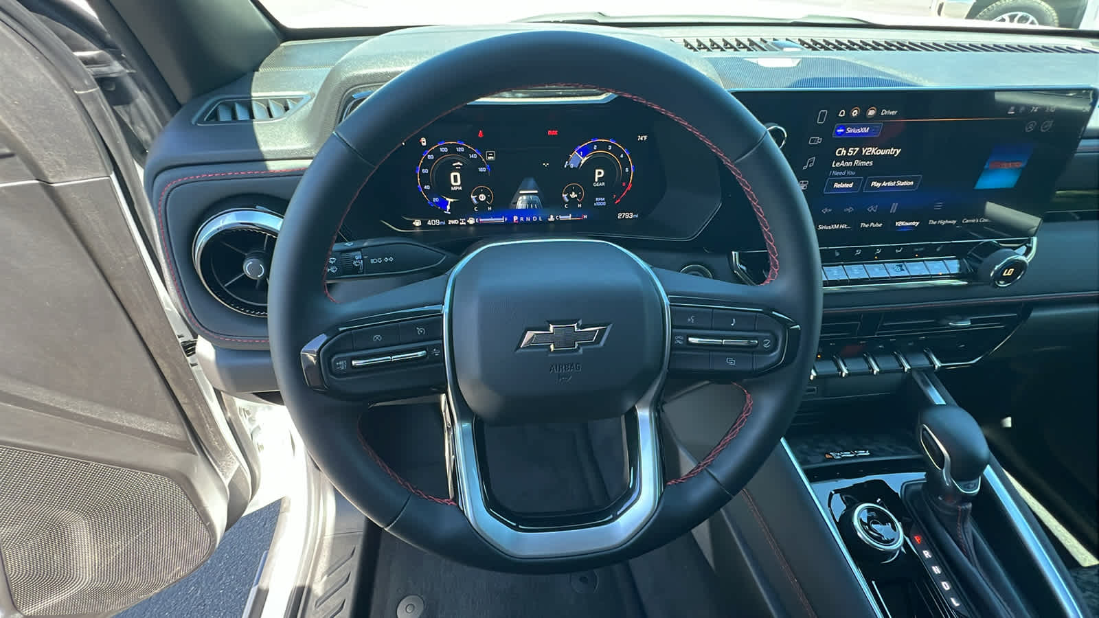 Thumbnail: 2025 Chevrolet Colorado - 18