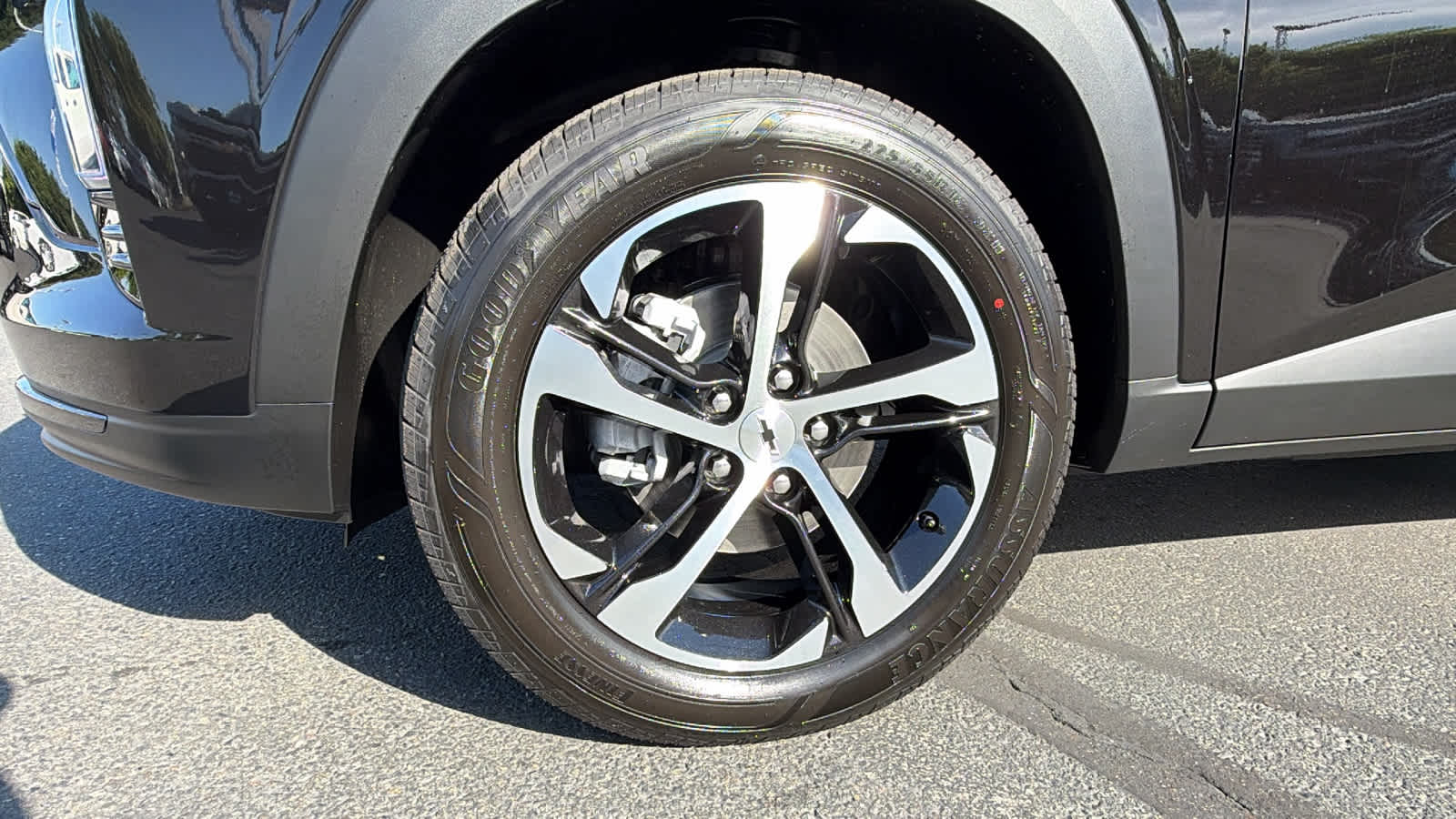 Thumbnail: 2026 Chevrolet Trax - 9