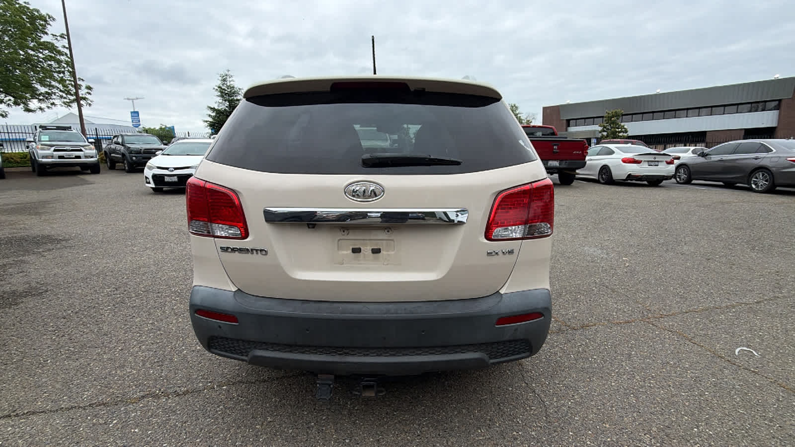Thumbnail: 2011 Kia Sorento - 6