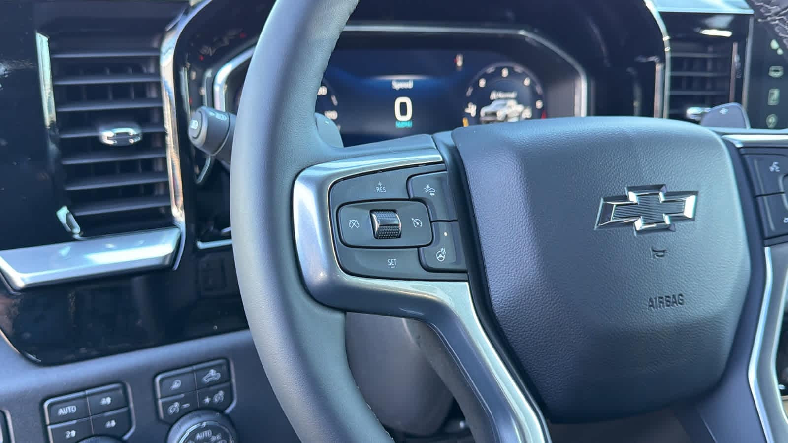 Thumbnail: 2026 Chevrolet Silverado 1500 - 19