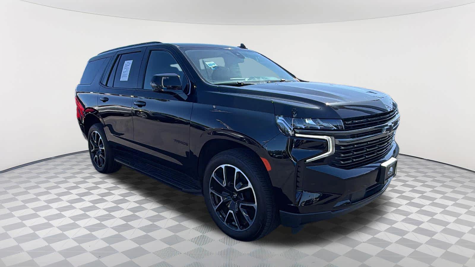 Thumbnail: 2022 Chevrolet Tahoe - 2