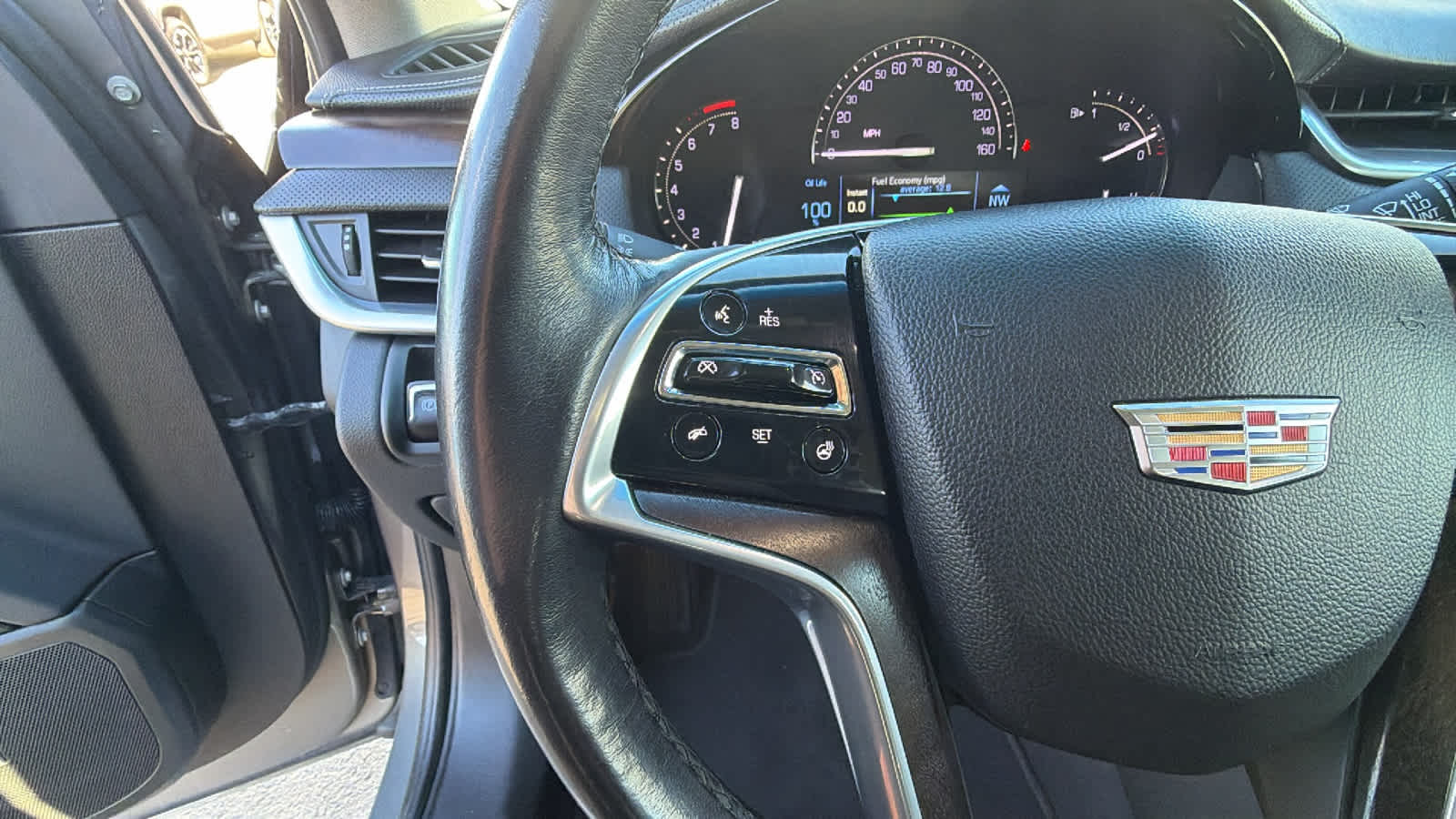 Thumbnail: 2019 Cadillac XTS - 19