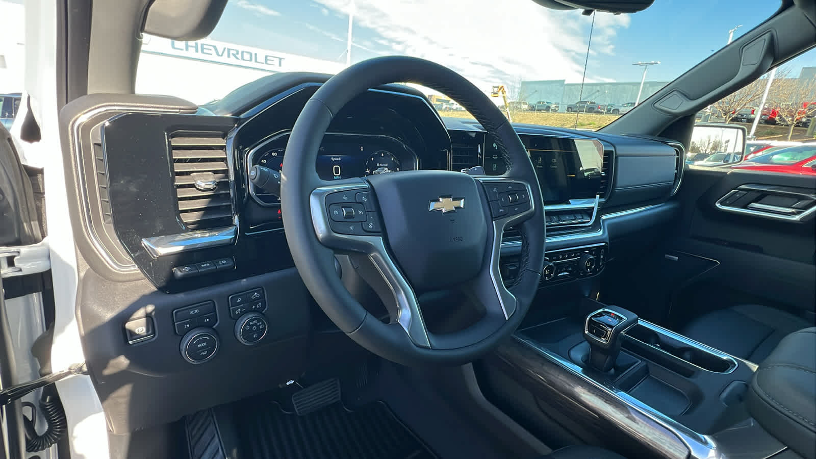 Thumbnail: 2025 Chevrolet Silverado 1500 - 2