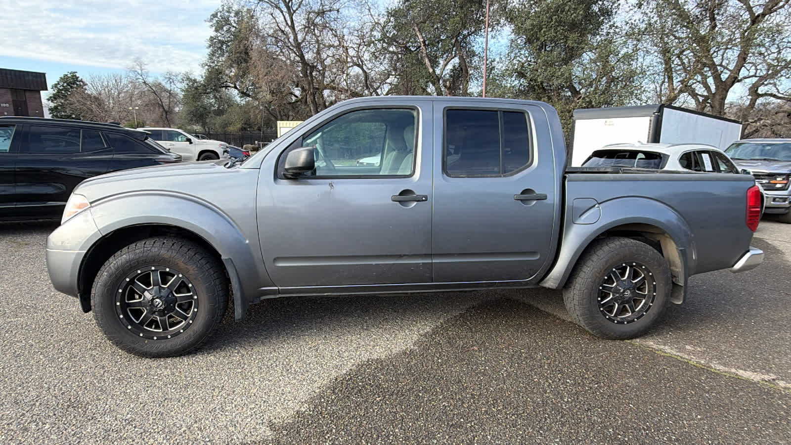 Thumbnail: 2017 Nissan Frontier - 8