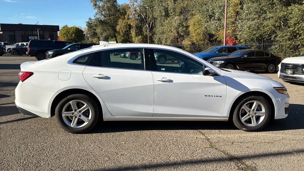 Used 2022 Chevrolet Malibu LT Car