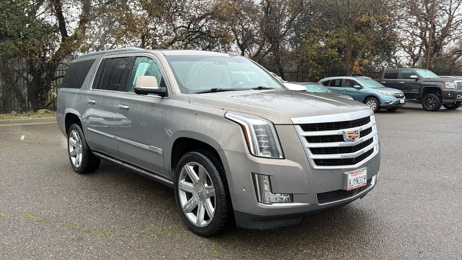 Thumbnail: 2019 Cadillac Escalade - 3