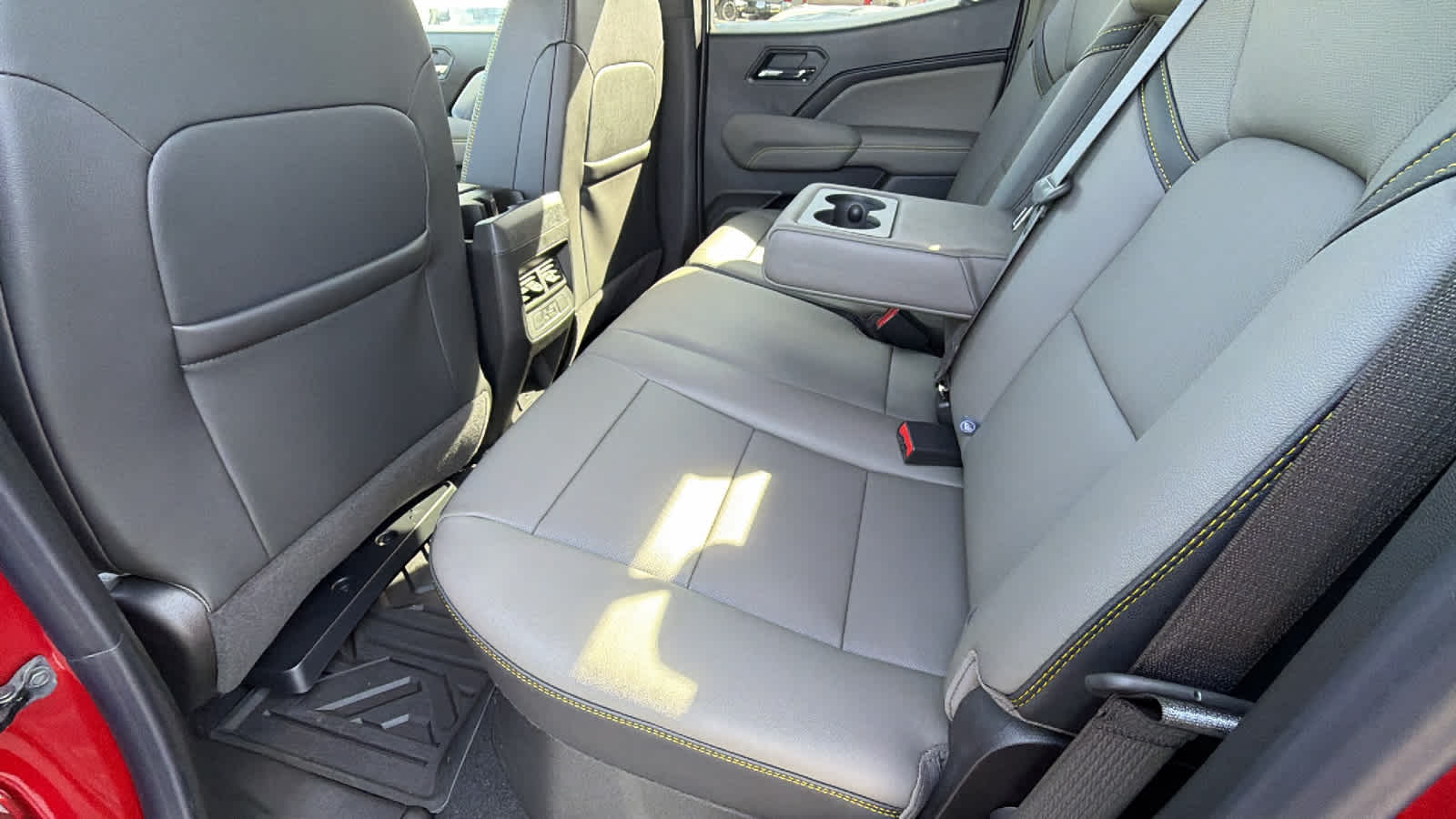 Thumbnail: 2026 Chevrolet Colorado - 24