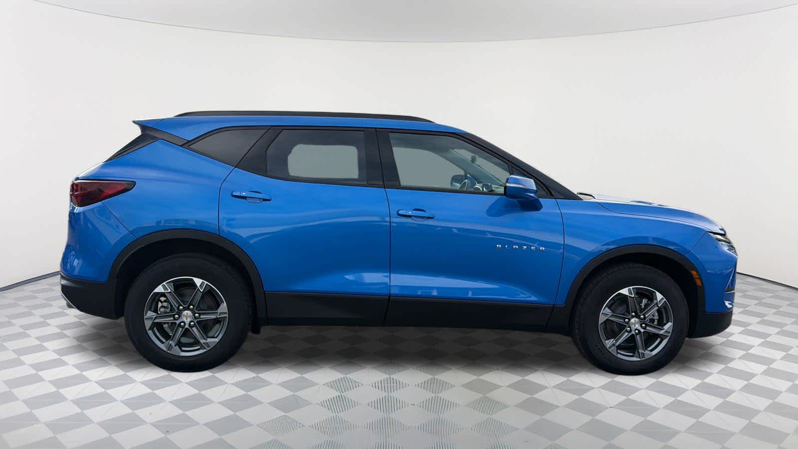 Thumbnail: 2025 Chevrolet Blazer - 4