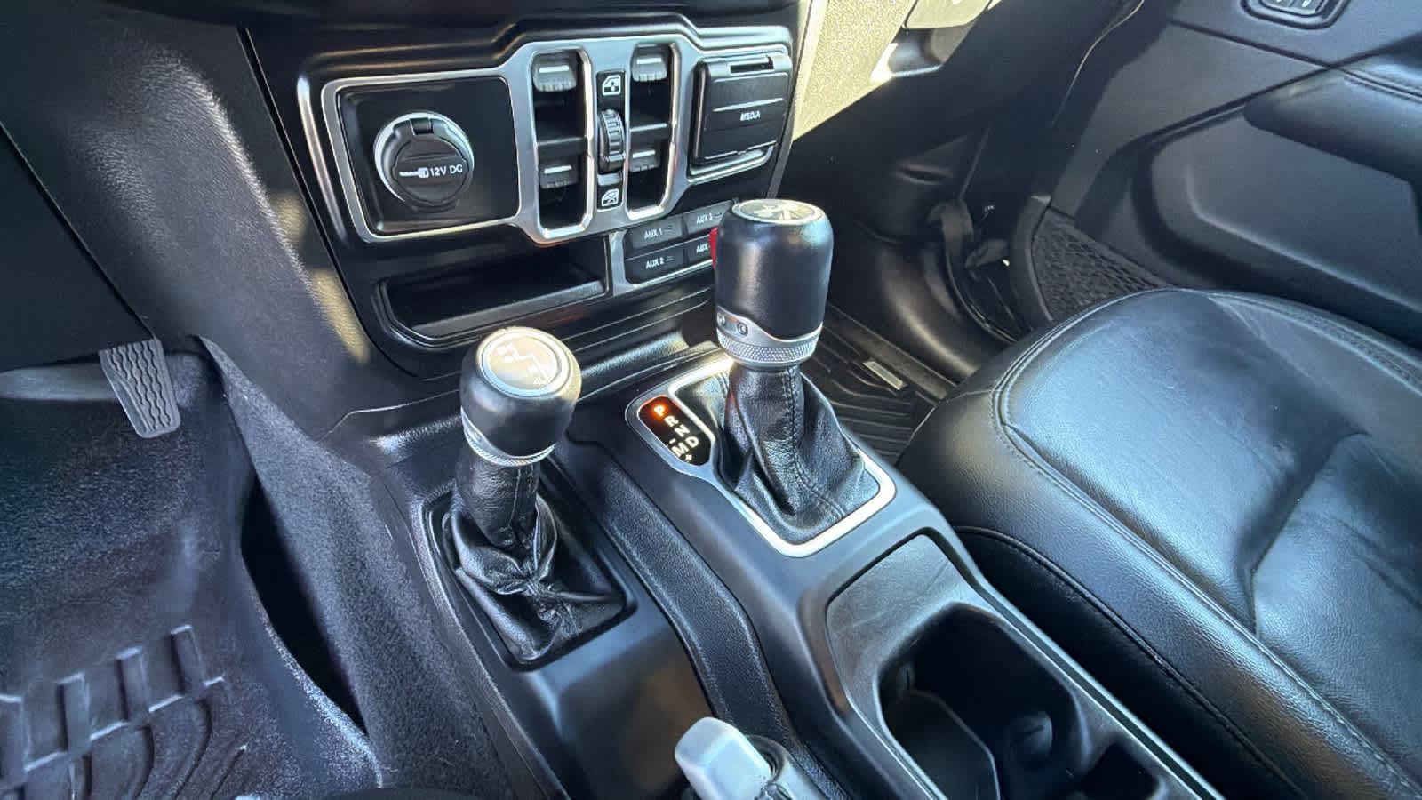 Thumbnail: 2021 Jeep Wrangler - 13