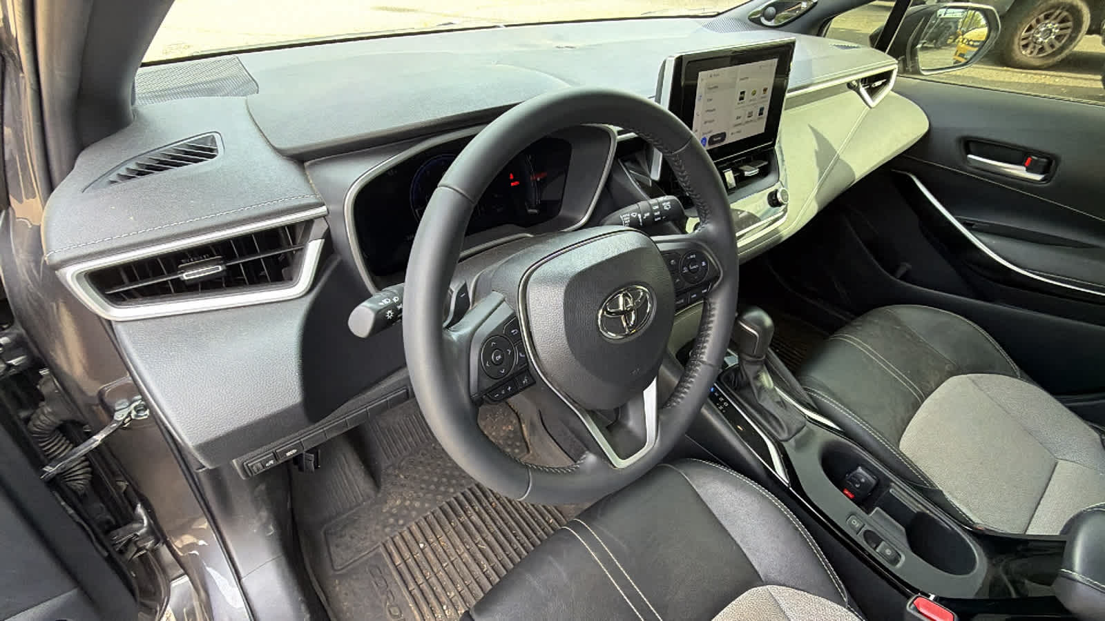 Thumbnail: 2024 Toyota Corolla - 10