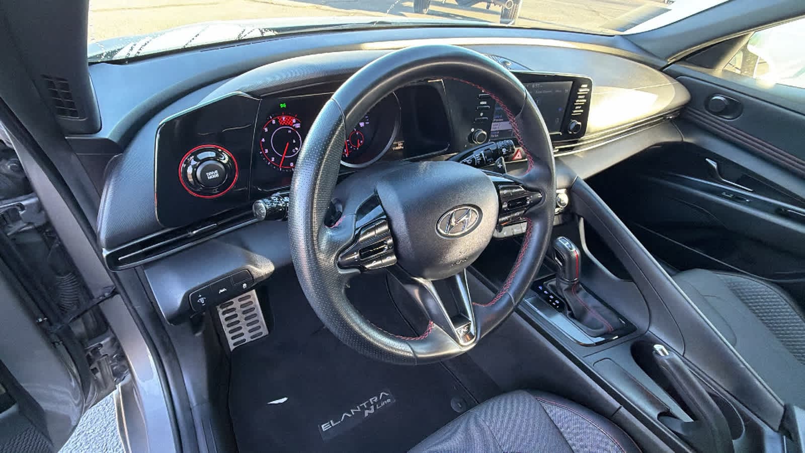 Thumbnail: 2022 Hyundai Elantra - 10