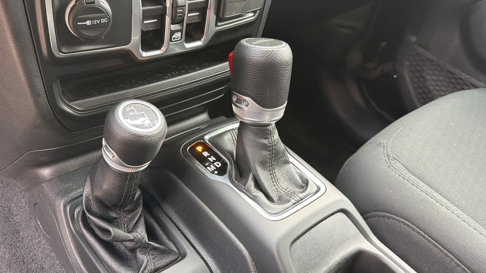 Thumbnail: 2021 Jeep Gladiator - 12