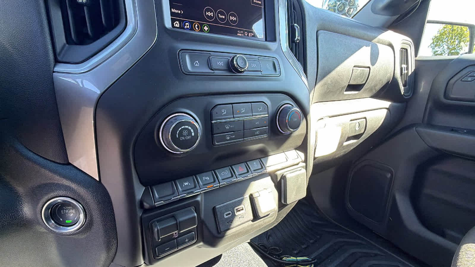 Thumbnail: 2026 Chevrolet Silverado 1500 - 14