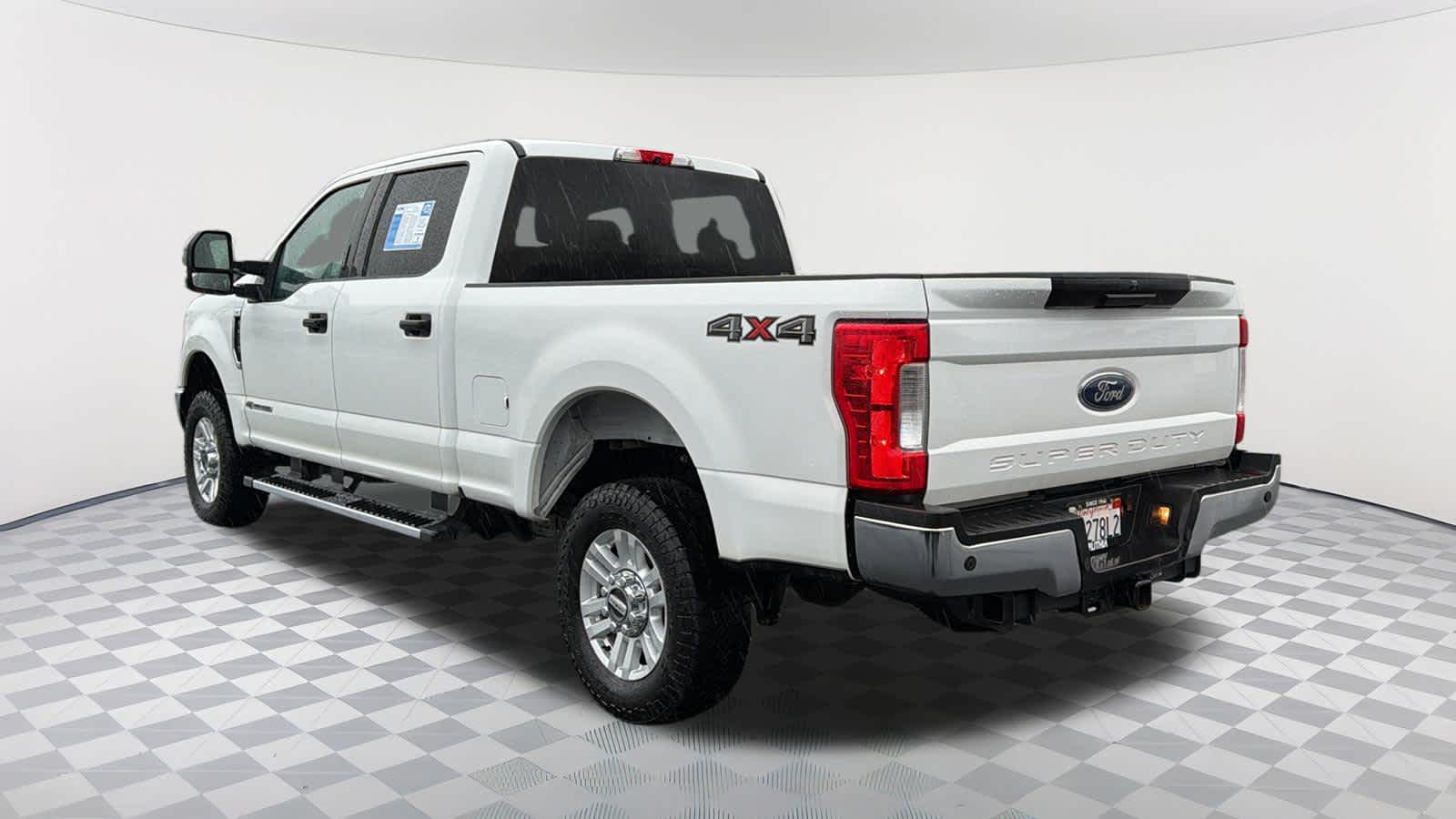 Thumbnail: 2018 Ford Econoline - 7