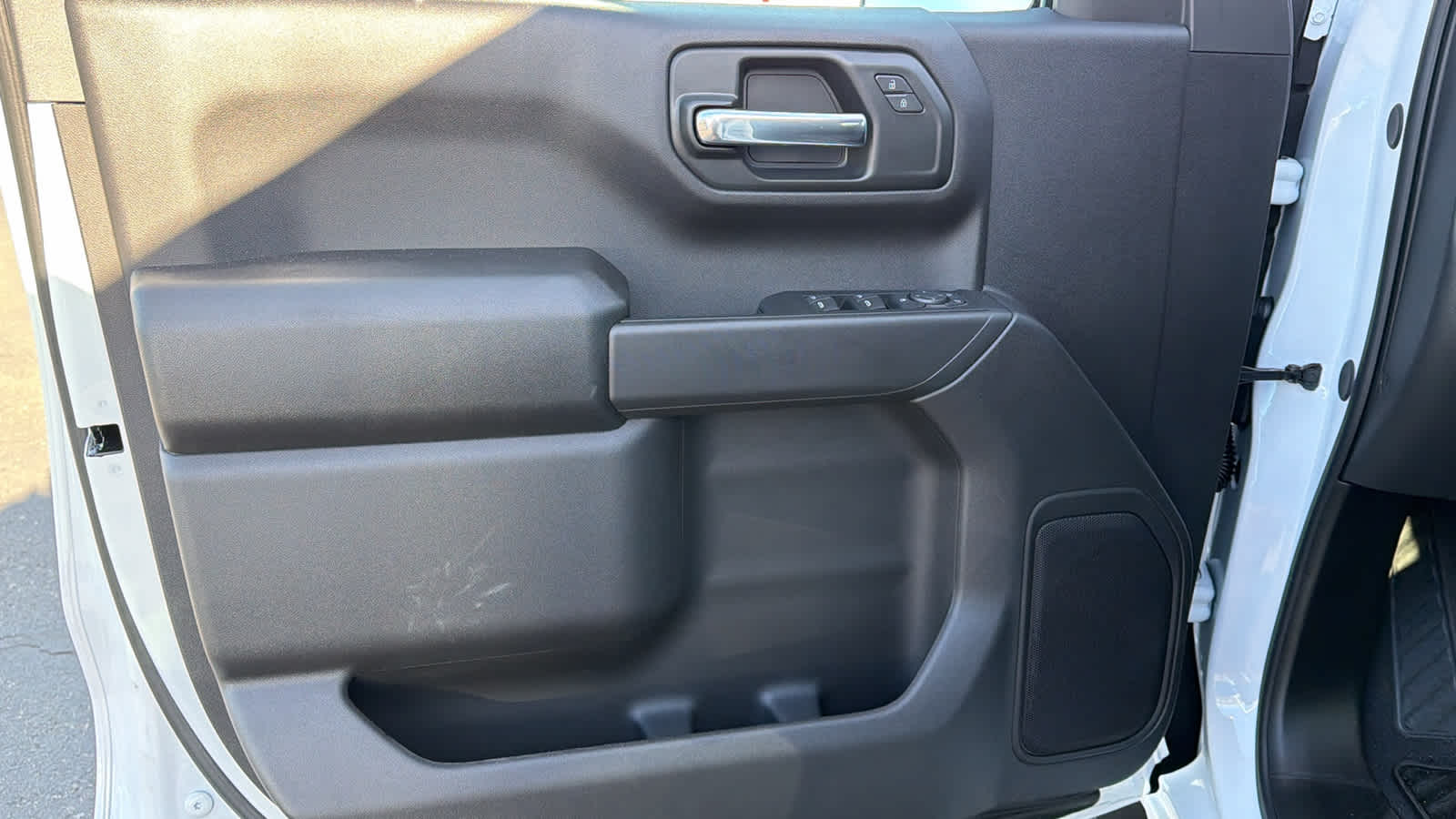 Thumbnail: 2026 Chevrolet Silverado 1500 - 23