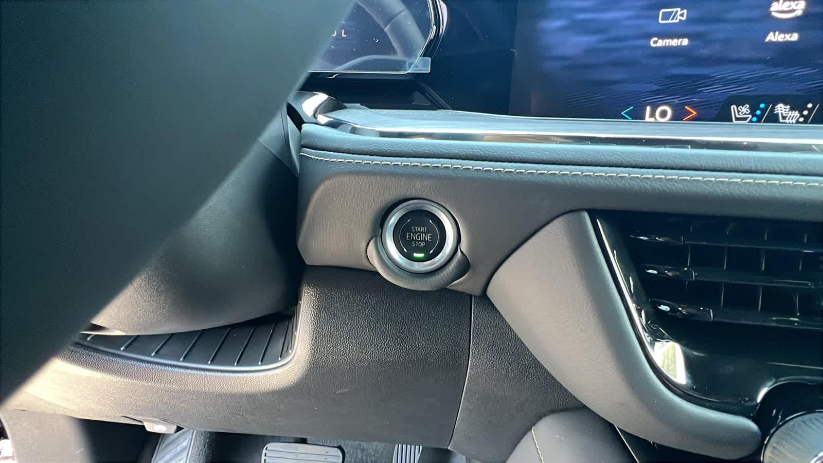 Thumbnail: 2025 Chevrolet Suburban - 17