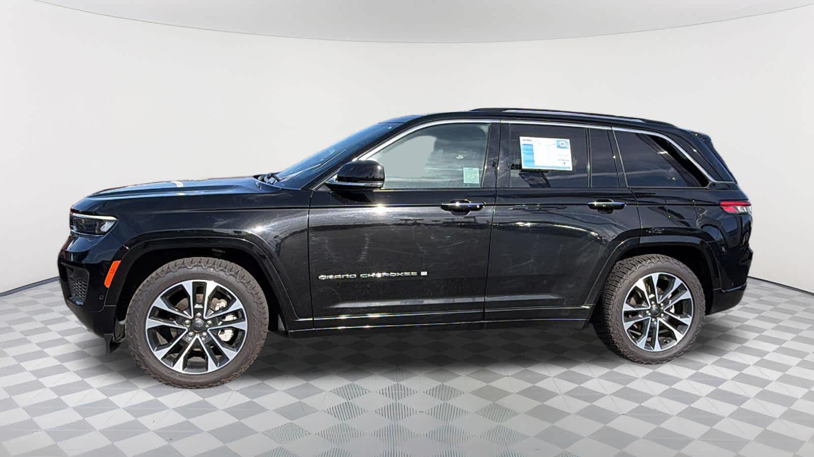 2023 Jeep Grand Cherokee Overland - Photo 8